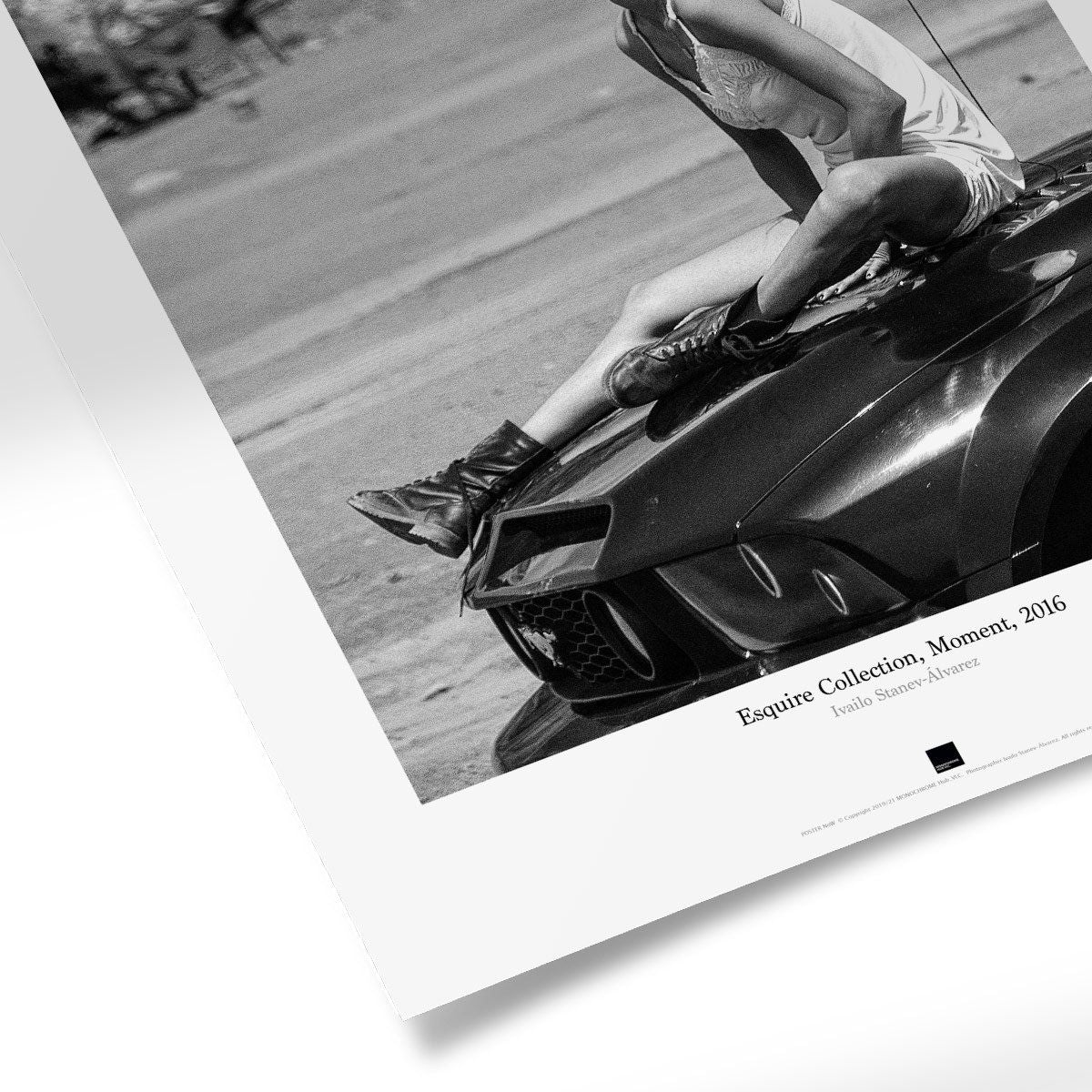 Постер "Moment" на Monochrome Hub Gallery от Флор Декор