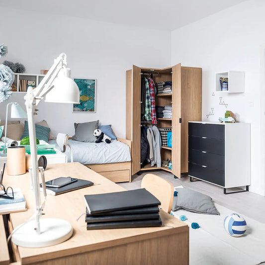 Ѕиден гардероб Simple