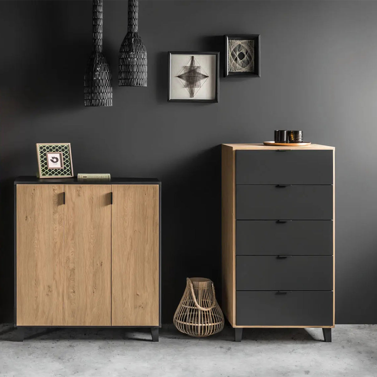 Тесен ормар Simple